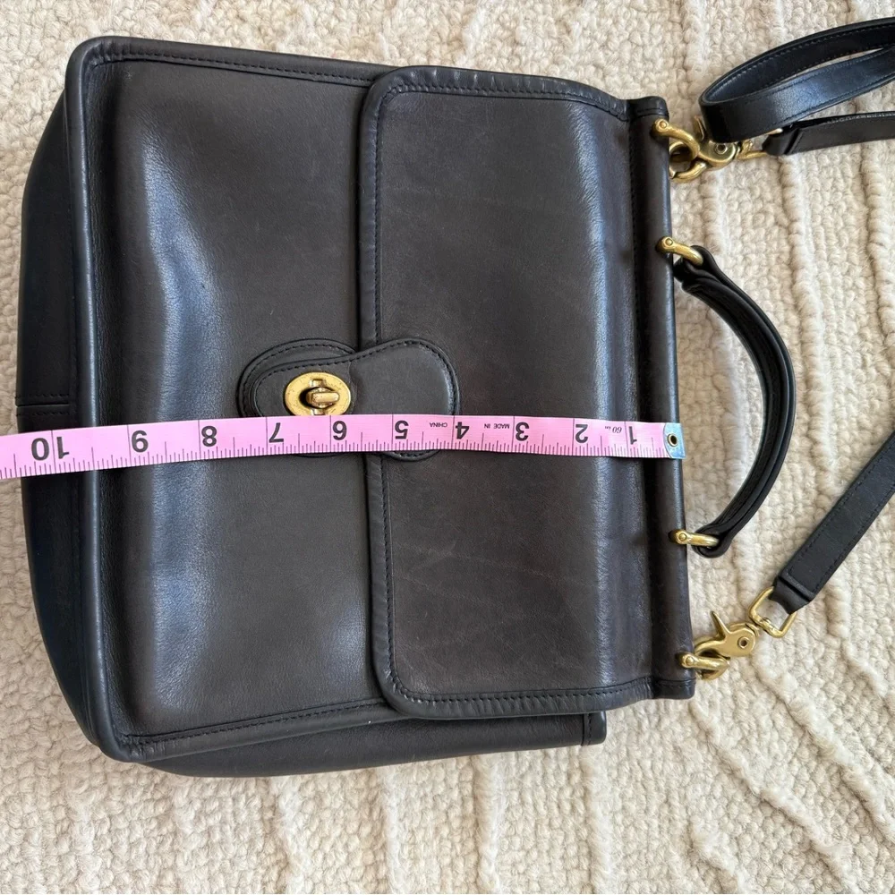 Vintage Coach Willis Bag M0651-F09927 Black Leather w Adjustable Strap & Hangtag - Picture 9 of 9